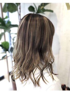 ロッコ 深谷店(ROCCO) ＃バレイヤージュ＃グレージュ＃外国人風カラー＃透明感カラー