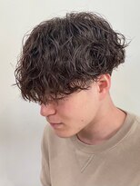 ウェイビーエフティフィフス 横浜西口(WAVEY ft.fifth) 波巻きスパイラルパーマツーブロックツイストパーマメンズヘア