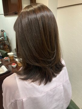 サロンデピレ トリートメントカラーブラウン大人女性人気スタイルサラツヤ髪