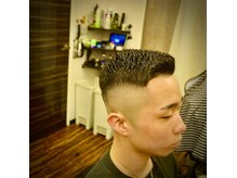 バーニーズ バーバークラブ(BARNEYS BARBER CLUB)の雰囲気（アイロンパーマで作る、緩パンや濡れパンも対応可能です）