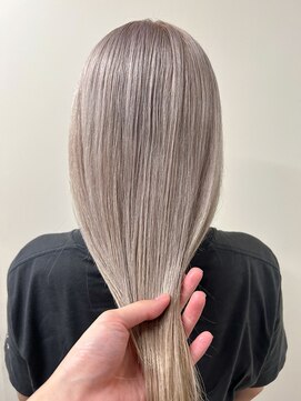 ノラ シンディ(NORA CYNDY) ホワイトグレージュ♪