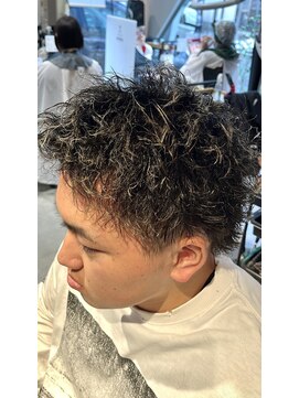 アプリコ(APREKO) ピンパーマ×スパイキーショートスタイル