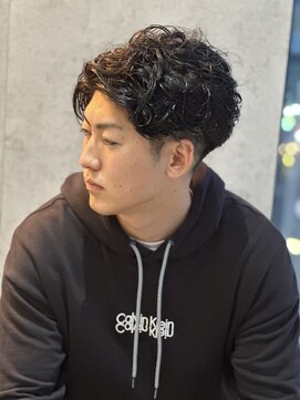 ロンドアンメゾン 原宿(Lond un Maison.) 【吉田智哉】メンズパーマ、メンズセンターパート、7:3パート