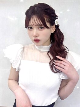 アリエス 八重洲店(Aries)の写真/ヘアセット¥1,900/崩れないヘアセットが定評◎結婚式・パーティーに新しいヘアセット&ヘアメイクをご提案！