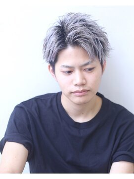 リップス 吉祥寺アネックス店(LIPPS) ホワイトシルバーショート