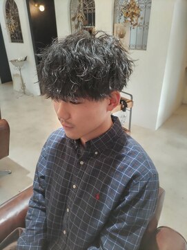 ヘアーアトリエルキナ(hair atelier LUCINA) ツイストスパイラル