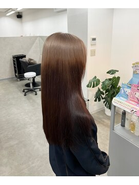 ワンバイワンヘアーツー(OnexOne HAIR2) 黒染め履歴を活かしたルーツカラー