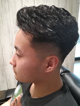 ヨシザワインク バンダイ(YOSHIZAWA Inc. BANDAI) 新発田万代理容バーバーフェードショートアイロン濡れパン毛流れ