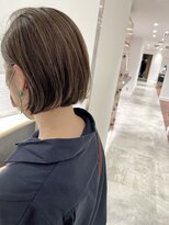 ツヅリ&nbsp;大人ボブ◎細めナチュラルハイライト白髪ぼかし