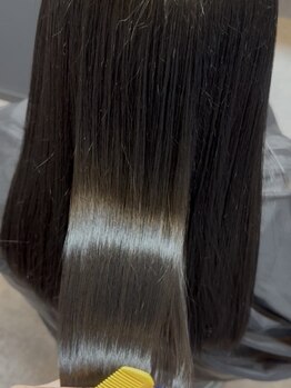 エーラ(Ala)の写真/【スタッフが感動】人気のオージュアを使用し、思わず触れたくなる艶感たっぷりの仕上がりに♪理想の美髪へ