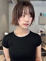 トリッカ シブヤ(TRICCA SHIBUYA)&nbsp;シースルーバング外はねボブブラウンベージュ顔まわりカット渋谷