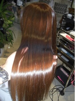 トリート(TREAT)の写真/【人気NO1☆カット+質感矯正M3Dカラー￥9800】髪質感をつやつやにしながらカラーもかけれる♪リピート率◎