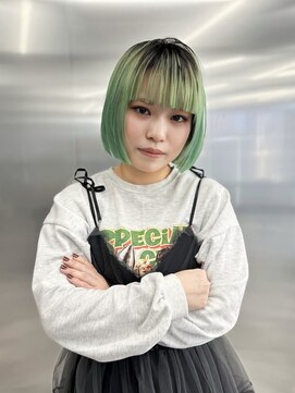 エヴァン(HEVIN) ミントグリーンブリーチダブルカラー