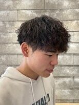 ニアウ 伊勢崎連取店(Niau)&nbsp;MEN’S HAIR/波巻きツイストスパイラル/リバースセンターパート