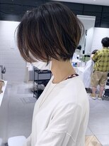 ステアケース ギンザセブン(stair:case ginza7)&nbsp;ナチュラルハイライト　透明感カラー　前下がりショートボブ