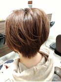 ふわっと艶感ショート