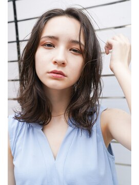 マセナ(Masena) ペールグレージュ×ミディアムローレイヤー