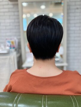 クララ タカマツ(CLALA Takamatsu) 大人女子20代30代40代刈り上げなし丸みショート