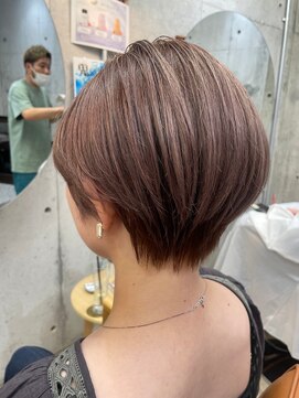 コージー(Kozy) メリハリショート/ハイトーン/ラベージュ