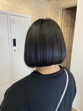 トゥーリ 藤崎店(tuuli) 高畠弘輝、外はねボブ、ペールベージュ