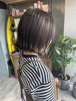 ラテ ヘア リリィ(latte hair lily)&nbsp;大人可愛い/イルミナカラー