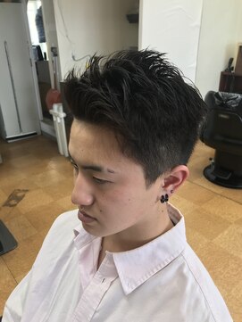 髪とく アグレッシブにアップバング(前髪かき上げ)