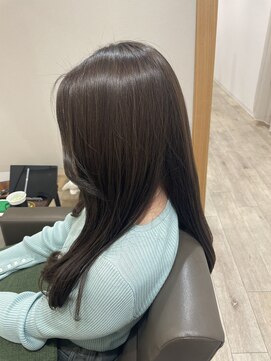 ヘア アトリエ ヴィヴァーチェ(hair atelier Vivace) グレージュ艶髪ミディ