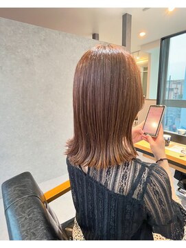 フー(feu) ベージュカラー×切りっぱなし