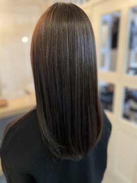 オリオリ ネイ(oli-oli ne'i) 暗髪カラー/透明感カラー/アッシュブラック