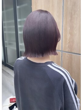 ヘアーメイクオズ(hair make O/S) |mizuho|ボルドーワインレッド切りっぱなしボブ