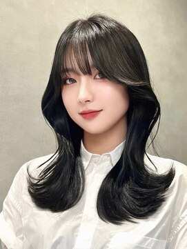 ニトバイアンキシム(nit by ahnkism) 韓国風レイヤーカット顔まわりくびれオルチャン堀江