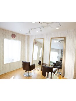 【志紀から徒歩３分の隠れ家サロン♪】女性スタイリストの完全マンツーマンサロンで特別なサロンtimeを…。