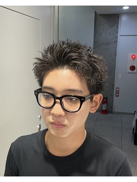 ブラック 渋谷 2nd(BLUCK) スパイキーショートピンパーマツイストスパイラル