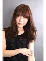 ディードア ニア(Ddoor Nia) ツヤ感が決め手のゆるふわセミパート