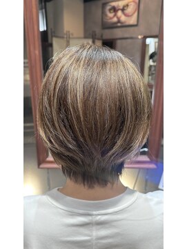 ムーア(MUA) 白髪ぼかし×ハイライト