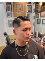 カムレイドフォーライフ(COMRADE 4 LIFE)&nbsp;THE POMPADOUR  担当西村