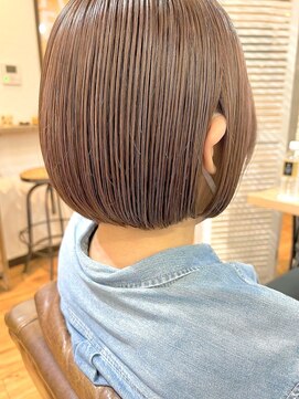 ワン エイティー ディグリース 恵比寿(180°One Eighty Degrees.) ボブ/大人ボブ/ナチュラルボブ/20代/30代/透明感/白髪ハイライト