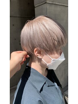 ビートス(BEAT S) ペールカラー／ケアブリーチ/栄／伏見