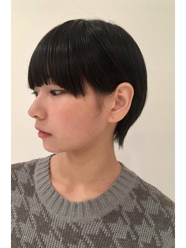 ガリカ(Gallica kinshicho) 【定元剛志】大人丸みショート/耳かけショートxブルーブラック