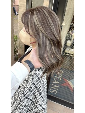 ハグ 横浜(HUG) モカグレージュ+ハイベージュ