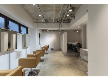 ambient　【アンビエント】