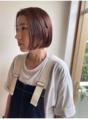 ピンクカラーのミニボブ