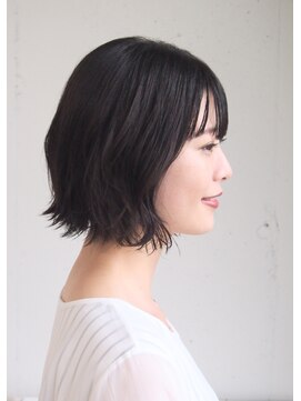 ヘアー 4038(HAIR.4038) こなれ感たっぷり！ダークアッシュカラー大人エアリーボブ