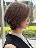 表参道白髪ぼかしウルフショートカットベージュアッシュ30代40代