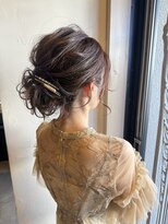 ユーフォリア(Euphoria)&nbsp;リゾート風アレンジ/1.5次会/2次会【肩レングス】