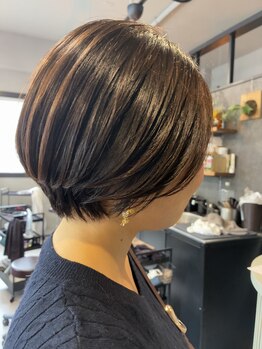 ラトリエ(L’ATELIER)の写真/セット面でできるヘッドスパで血行促進をサポート！リラクゼーション効果で癒やしを◎メンズも大歓迎♪