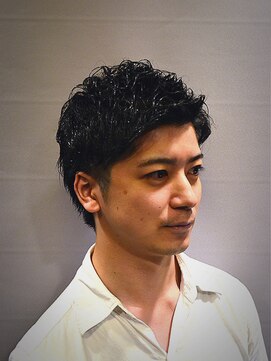 ヒロギンザ 六本木店(HIRO GINZA) ツイストパーマ七三オールバックサイドグラデーション＜六本木＞