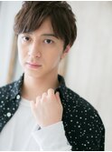 流行りの七三分けビジカジマッシュパーマD