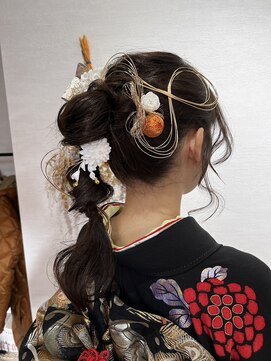 ピープス(PEEPS) 成人式ポニースタイル