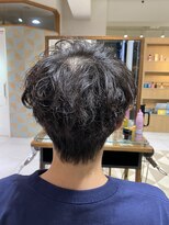 リボーン ビューティー リゾート 松戸店(re-born Beauty Resort) アッシュブラックカルマパーマウルフベリーショート